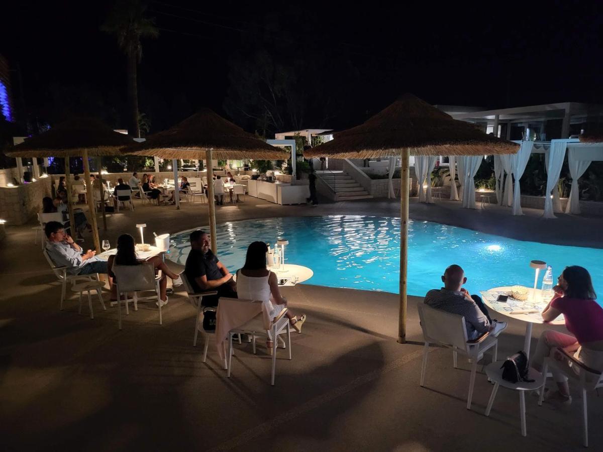 Oasi Blu Sardinia Hotel Santa Margherita di Pula Ngoại thất bức ảnh