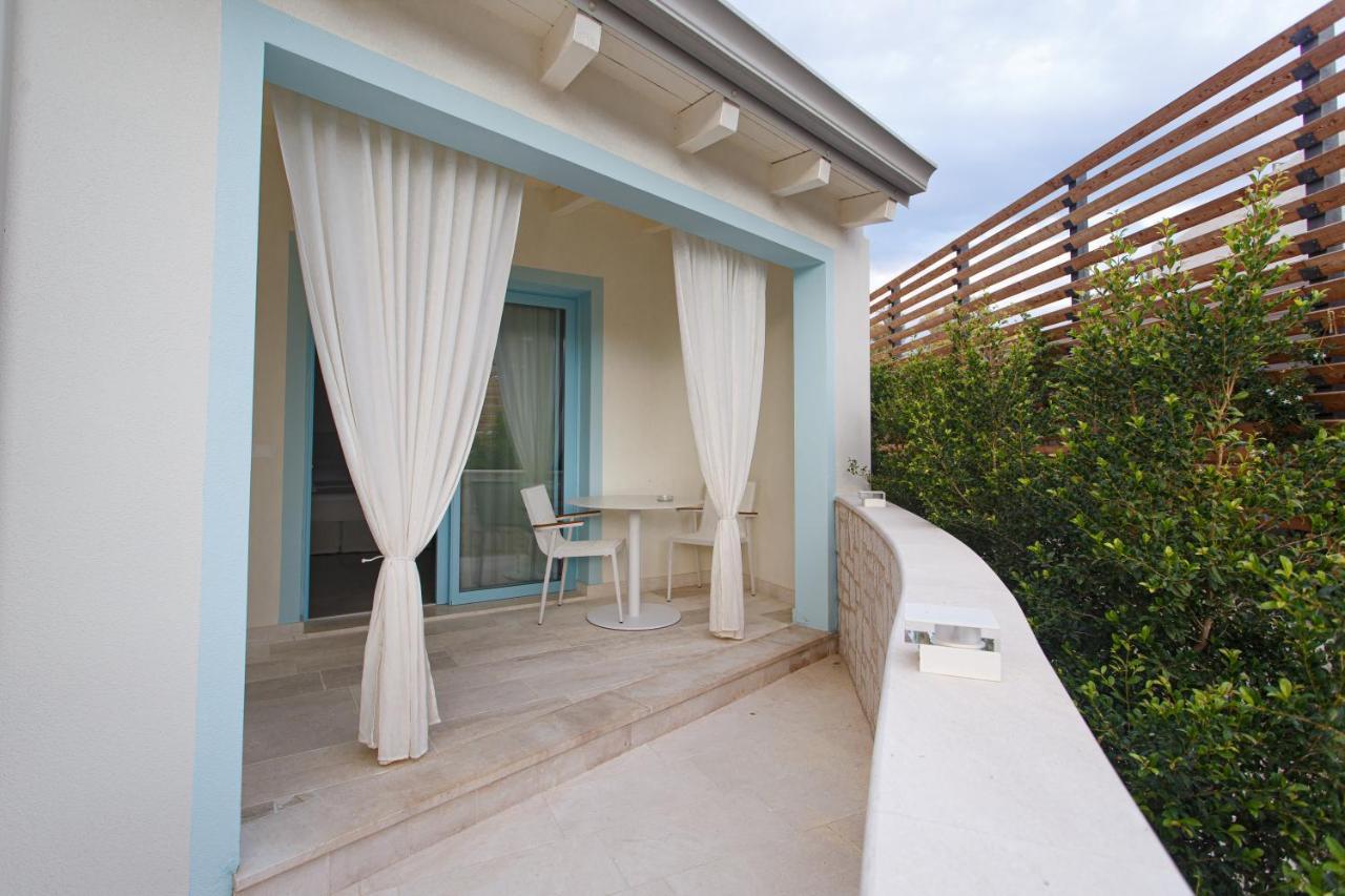 Oasi Blu Sardinia Hotel Santa Margherita di Pula Ngoại thất bức ảnh